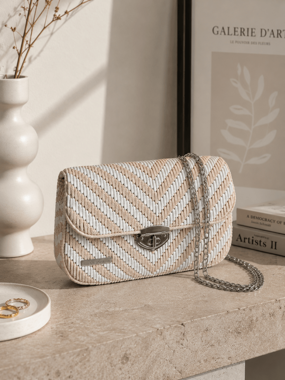 Torebka handmade Maja – beżowo-biała torebka na łańcuszku - obrazek 4